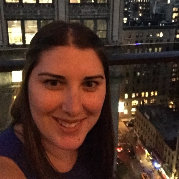 I’m Lauren - top 10% seller, fast shipper!!! - Picture 1 of 5